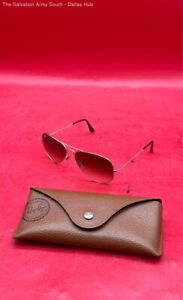 RAY BAN Gold Frame Aviator Sunglasses in Case