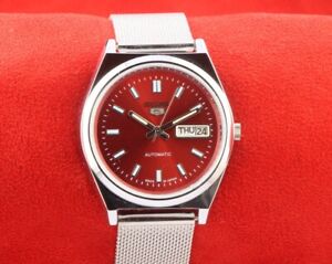 Vintage Seiko 5 fantastic red automatic japan working wrist watch 37.5mm MN10