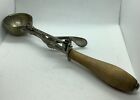 Vintage Gilchrist 31 Size 20 Ice Cream Scoop Wooden Handle Works Great 11”long