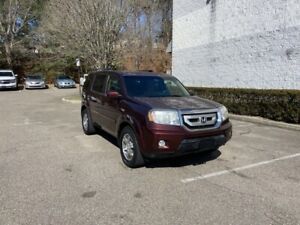 2010 Honda Pilot Touring 4WD one owner clean carfax