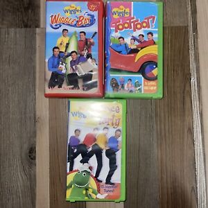 Lot Of 3 The Wiggles VHS Dance Party, Toot Toot, & Wiggle Bay💯