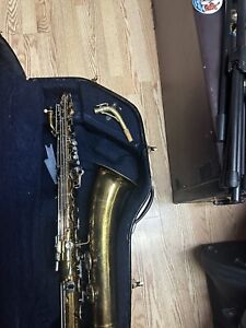 baritone saxophone horn used