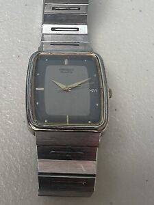 Seiko quartz vintage watch runs