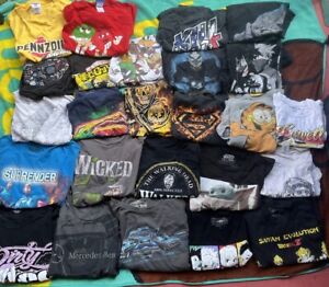 Lot of 25 Graphic Tees Men Various Sizes Wholesale / Cartoons / TV Shows / Cars