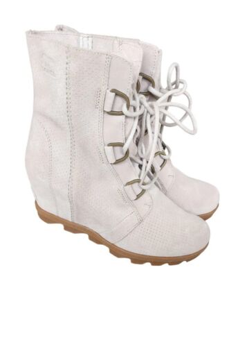 Sorel boots women BEIGE Size-9.5