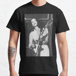 Sade Playing The Guitar Poster Classic Retro Vintage T-Shirt, S-5XL