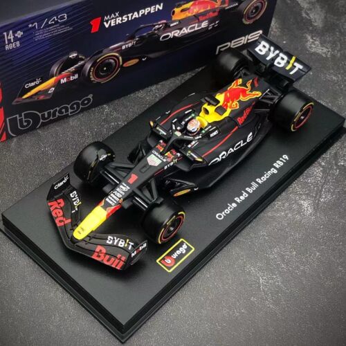 Bburago 1/43 Oracle Red Bull RB19 F1 Model 2023  #1 Max Verstappen W show case