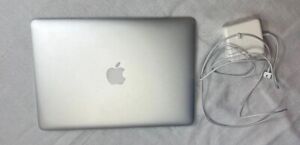 *FOR PARTS* 2015 13” Apple Macbook Air 1.6GHz i5 8GB RAM 128GB AC Power Adapter