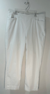 Chico’s women’s white ankle pull-on pants pockets size 10.  #14-1145