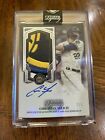 2023 Topps Dynasty Christian Yelich Auto/3 Colored Shoulder Patch (2/5)