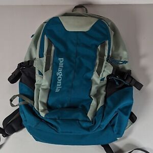 Patagonia Refugio 28L Daypack Green Blue School Commuter Hiking Outdoor Backpack