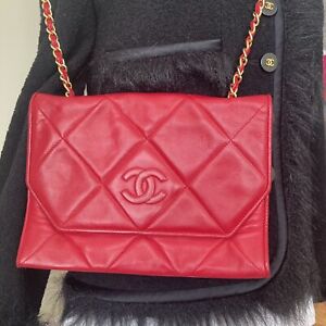 Auth Vtg CHANEL Red Leather Matelasse 3D Quilted CC Gold Chain Shoulder Bag Seal