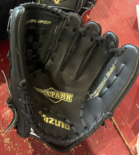 New ListingMizuno MMX 123P 12inch Baseball Softball Glove RHT Black Leather Great Condition