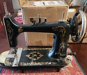 Vintage Hand Crank Sewing Machine, Company Unknown