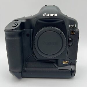 Mint Rare Canon EOS 1DS Mark II 16.7MP Digital SLR Camera Body Charger 22K shots