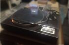 Yamaha YP-D9 Direct Drive Turntable Record Player No Record/Cartridge