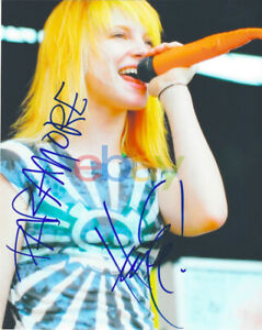 HAYLEY WILLIAMS PARAMORE LEAD SINGER SIGNED AUTHENTIC 8X10 PHOTO reprint