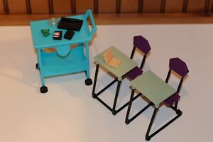 Lot of 2012 Mattel MONSTER HIGH School Playset Replacement Cart & Desks