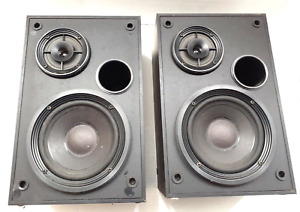 Bose Interaudio 2000 2-Way Bass Reflex Stereo Speakers 10-90 Watts