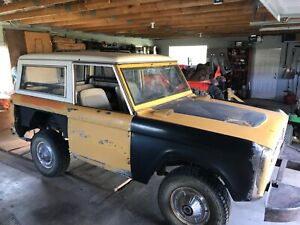 New Listing1971 Ford Bronco sport