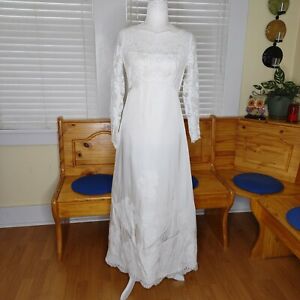 Vintage Wedding Dress Ransohoffs Long Sleeve White Modest With Train Lace