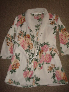 ~Flora~White Floral House Coat/Robe~ Women size L/XL~