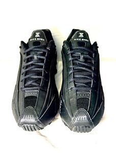 Nike Shox R4 Triple Black Matte (104265-044)-Size 11 - Great Condition!
