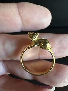 Small Gold Tone Cat Ring Size 5.5 Fashion Jewelry Estate Adorable Kitty Lover
