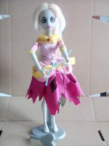 Wow Wee Once Upon A Zombie Cinderella Doll 2012 Ref 24013EL 0900