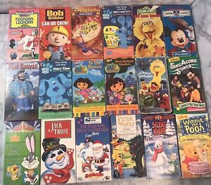 VHS Lot of 18 Kids Tapes Dora Blues Clues Sesame Street Magic School More READ