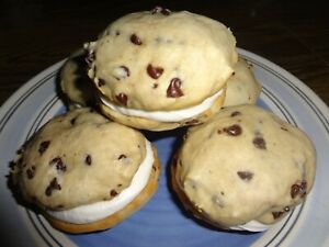 HOMEMADE CHOCOLATE CHIP WHOOPIE PIES W/BUTTERCREAM FILLING (CHOICE OF QUANTITY)