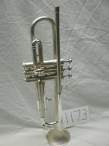 New ListingHolton Satin Silver Trumpet (1925) Collector horn! Overhauled & NO RESERVE!