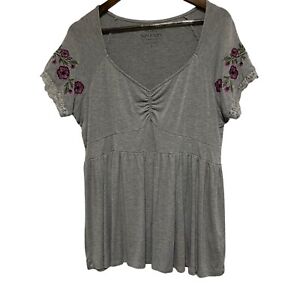 Torrid Top Women 2X Gray Short Sleeve Floral Embroidery Babydoll Super Soft Knit