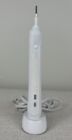 Braun Oral-B Pro 2000 Electric Toothbrush & Charger | Style: 3756 | PreOwned
