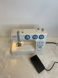New ListingJANOME QS2250 Domestic Home Sewing Machine Reverse Buttonhole Pedal Many Extras