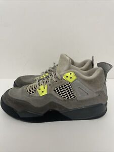 Nike Air Jordan 4 Retro Boys Size 1Y Gray Athletic Shoes Sneakers CT5344-007