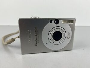 Canon PowerShot Digital ELPH SD1000 7.1MP Digital Camera Silver - READ