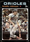 1971 Topps #300 Brooks Robinson Baltimore Orioles Low Grade crease NO RESERVE!