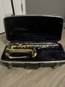 Conn Shooting Star Alto Saxophone With Conn Carrying Case New Pads Working