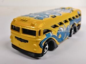 Surfin' S'Cool Bus Hot Wheels 2004 Tag Rides #140 Yellow 5SP Wheels 1:64 Loose