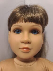 My Twinn Doll  Poseable Brown Hair Blue Eyes  1997 Neck/ 2009 Body 23