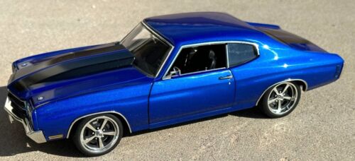 1/18 scale, YCID/Pro Touring Classic, 1970 Chevelle, Injected Big Block.
