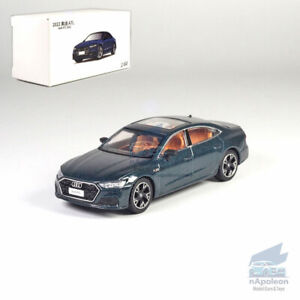 1:64 Audi A7L 2022 Model Car Alloy Diecast Vehicle Collection Kids Gift Green