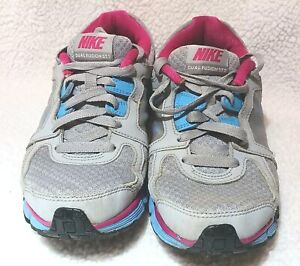 Womens Nike Dual Fusion Shoes, Size 8.  Grey, Blue, Pink, Comfortable.