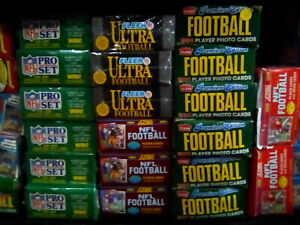 Huge Bulk Lot of 100 Unopened Old Vintage NFL Football Cards in Wax Packs NEW