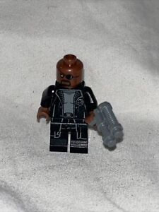 Nick Fury - gray sweater and black trench coat | Minifig number sh585b