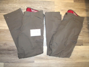 Lot of 2 Wrangler Mens Nylon Blend Stretch Work Tech Pants 38x30 Gray (DP-13)