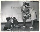 1969 Press Photo Children at Epiphany Day School Sort Articles for Auction Sale