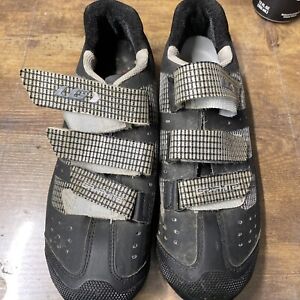 Louis garneau mtb spd cycling shoes 41euro 7.5 Us  (8224-49)