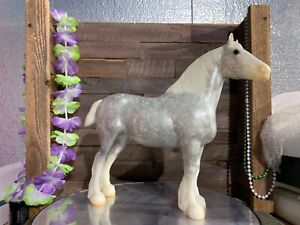 Breyer Model Horse Clydesdale Mare Glossy Silver Filigree CM =)